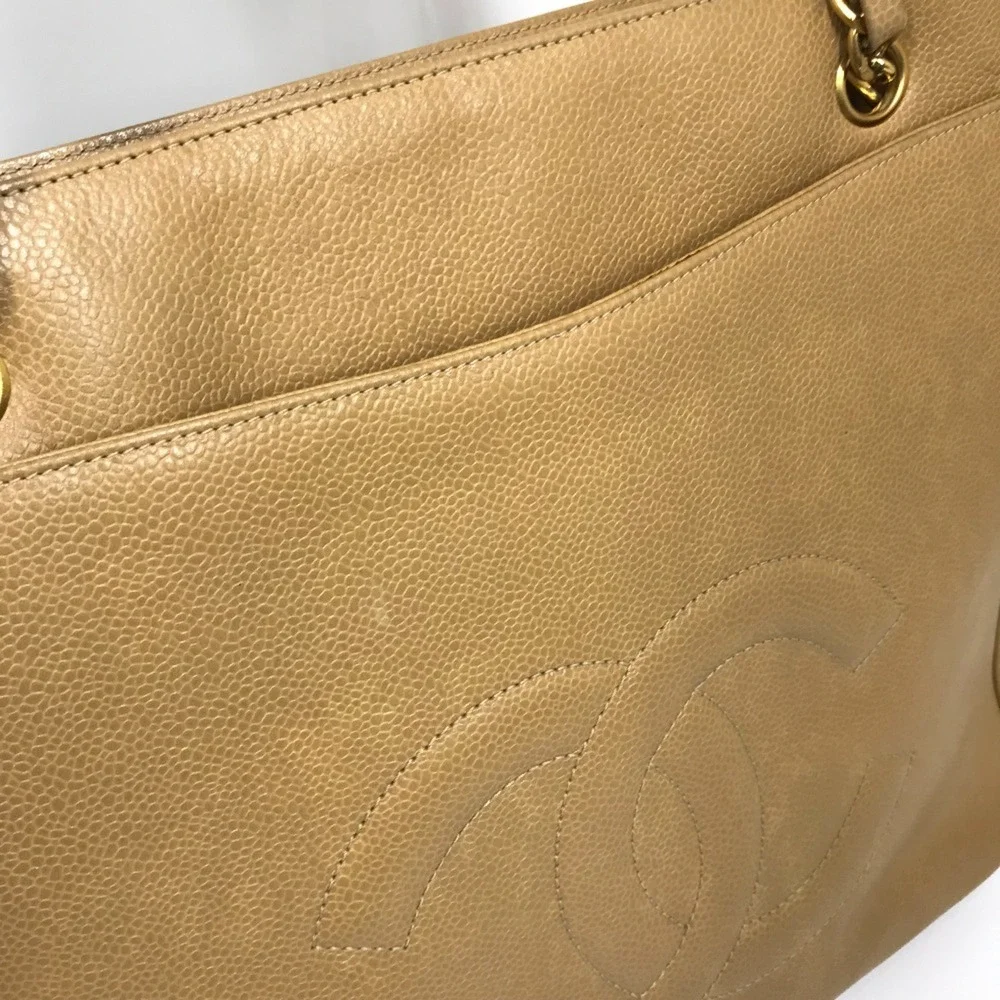 CHANEL Cream Shoulder Bag